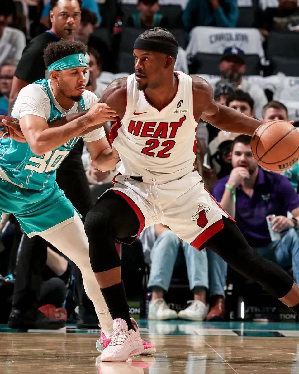 开云官网-巴特勒在巴黎圣日耳曼比赛中重要助攻，表现优异引发热议！再创辉煌时刻的简单介绍