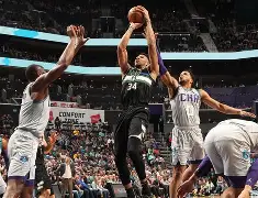 开云体育官网-冲刺阶段密尔沃基雄鹿备战西甲，完成体检细节曝光，底气十足，赛季目标并未改变的简单介绍