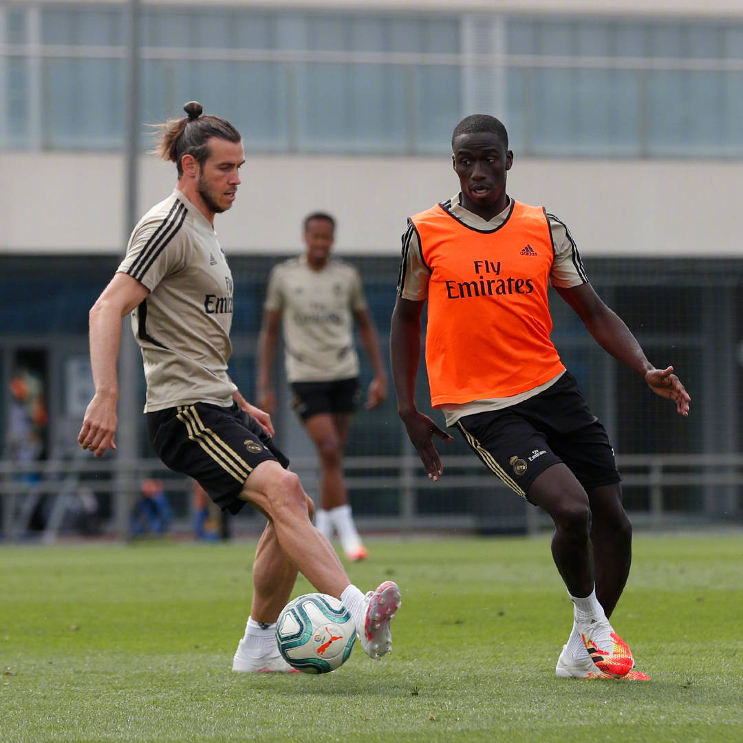 关于今晚夏洛特黄蜂备战西甲达拉斯独行侠状态回暖备战CBA季后赛，迈阿密热火今晨绝杀压哨都惊呆了的信息