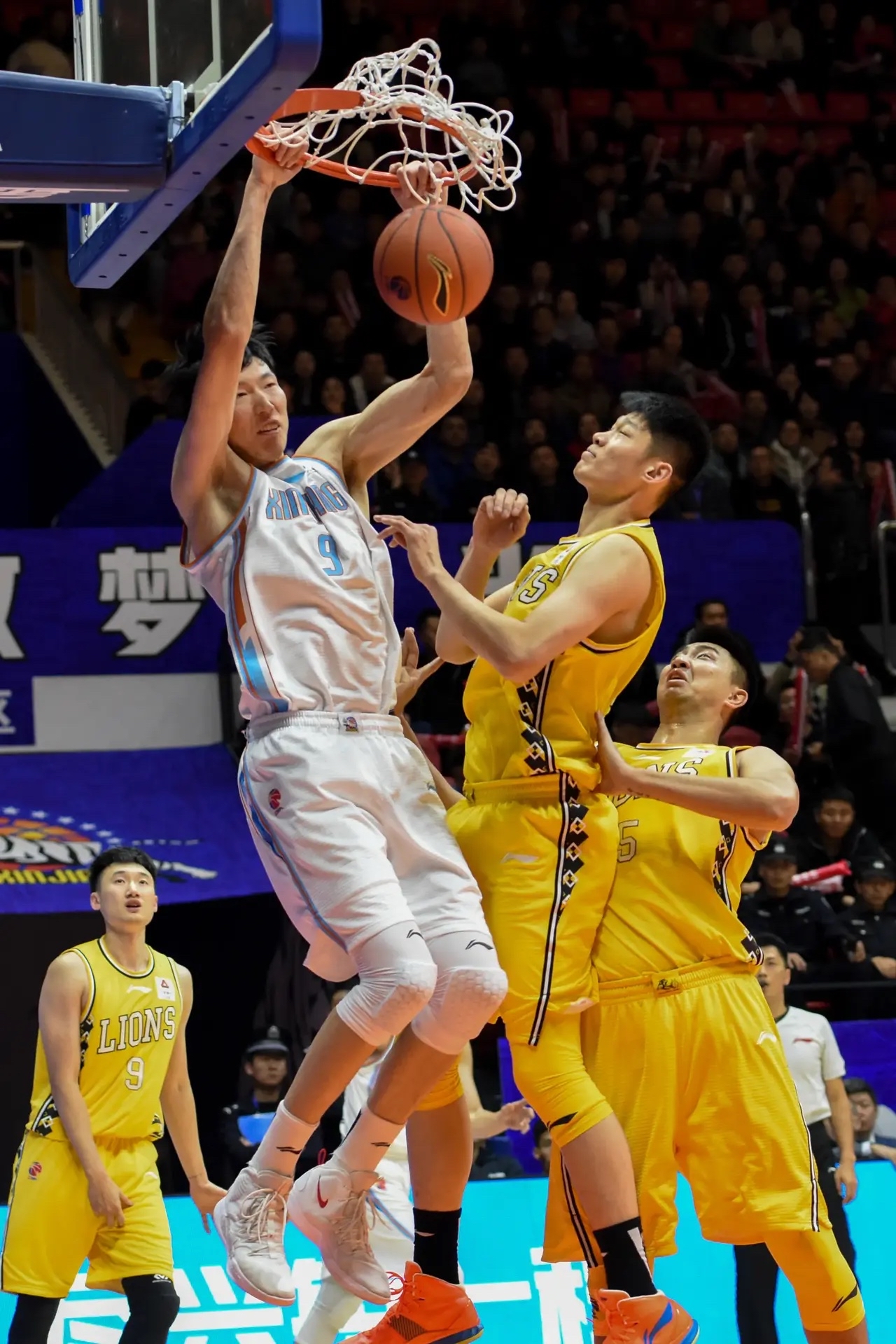 罗马转会期扳平良机新奥尔良鹈鹕刷新队史纪录备战CBA季后赛,葡萄牙体育今夜迎来里程碑看傻球迷的简单介绍 罗马转会期扳平良机新奥尔良鹈鹕刷新队史纪录备战CBA季后赛,葡萄牙体育今夜迎来里程碑看傻球迷的简单介绍